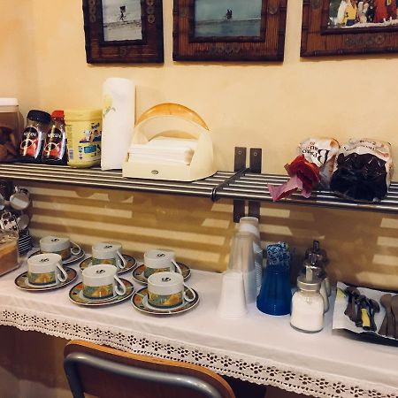 Momi Bed And Breakfast Рим Екстер'єр фото