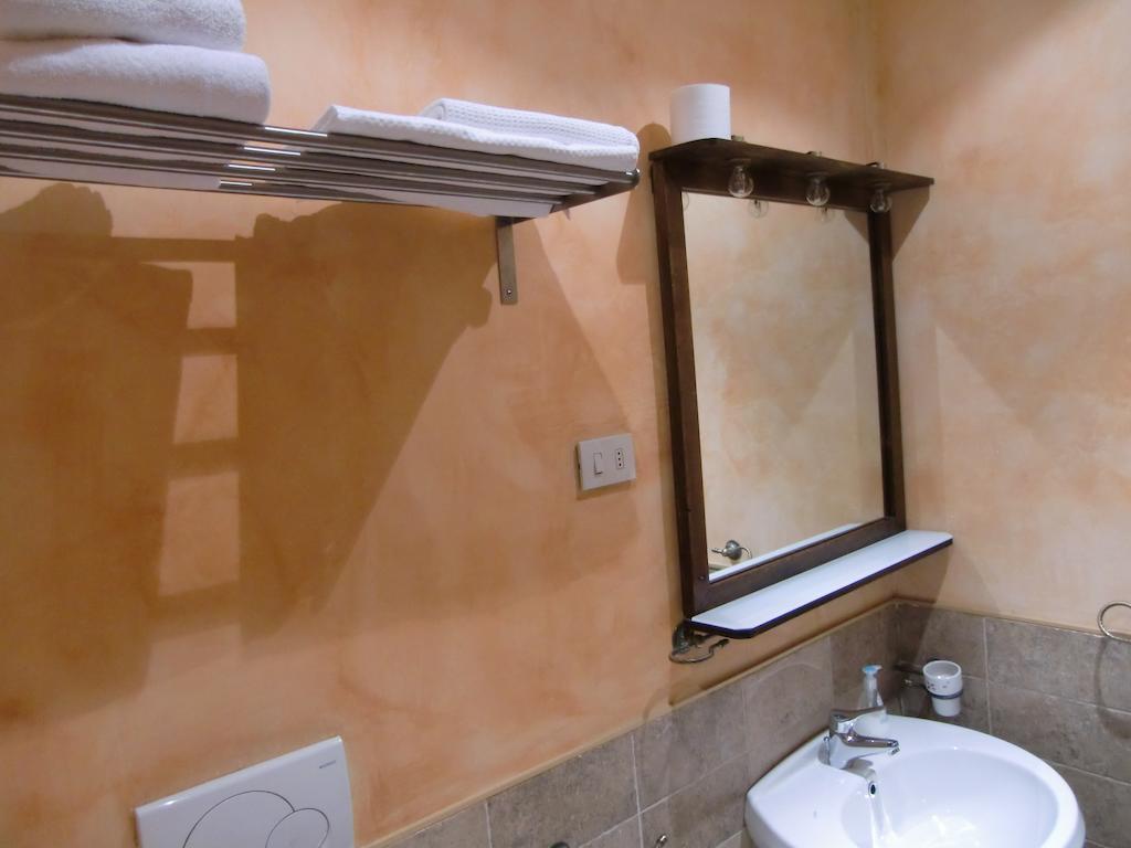 Momi Bed And Breakfast Рим Екстер'єр фото