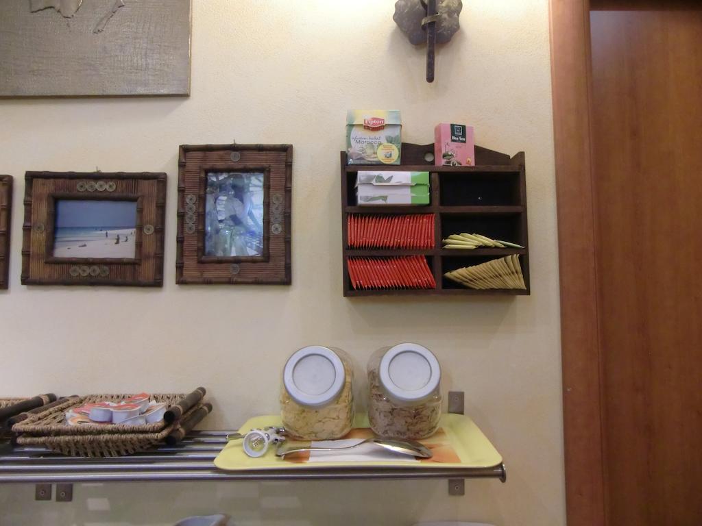 Momi Bed And Breakfast Рим Екстер'єр фото